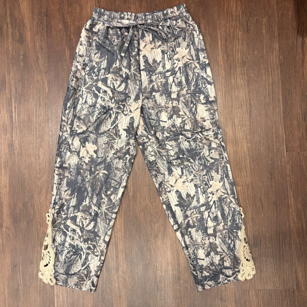 Whimsigoth Indie Sleaze Camouflage Medallion Lace Trim Jogger Pants XS Ankle